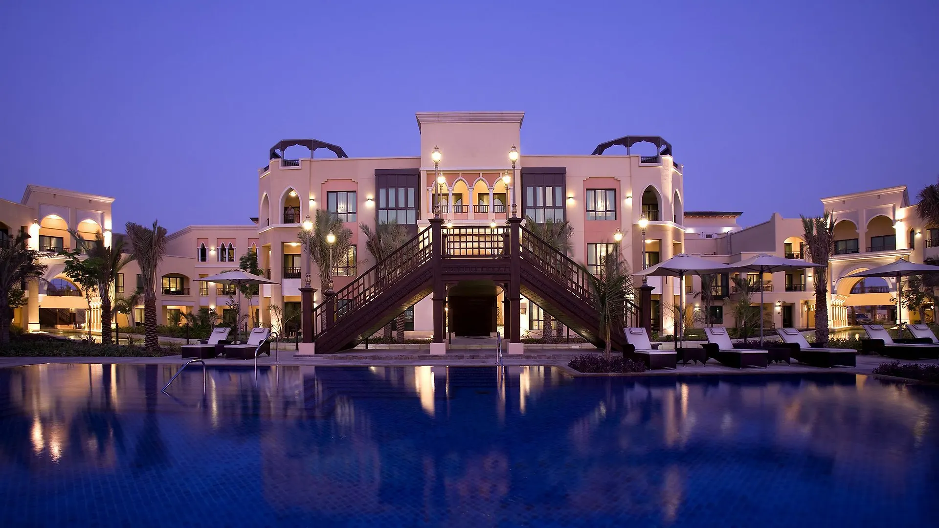Shangri-La Hotel Apartments Qaryat Al Beri Abu Dhabi