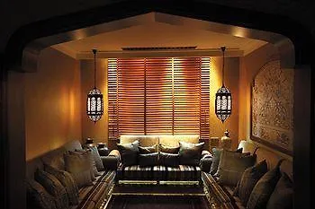 Shangri-La Hotel Apartments Qaryat Al Beri Abu Dhabi 5*,