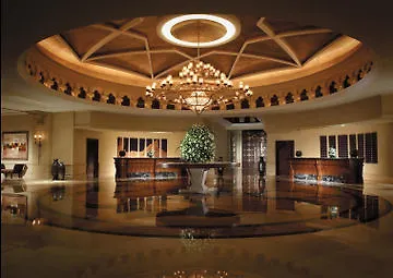 Shangri-La Hotel Apartments Qaryat Al Beri Abu Dhabi Aparthotel