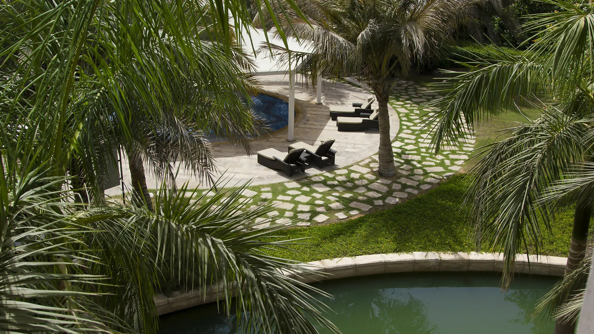 Shangri-La Hotel Apartments Qaryat Al Beri Abu Dhabi