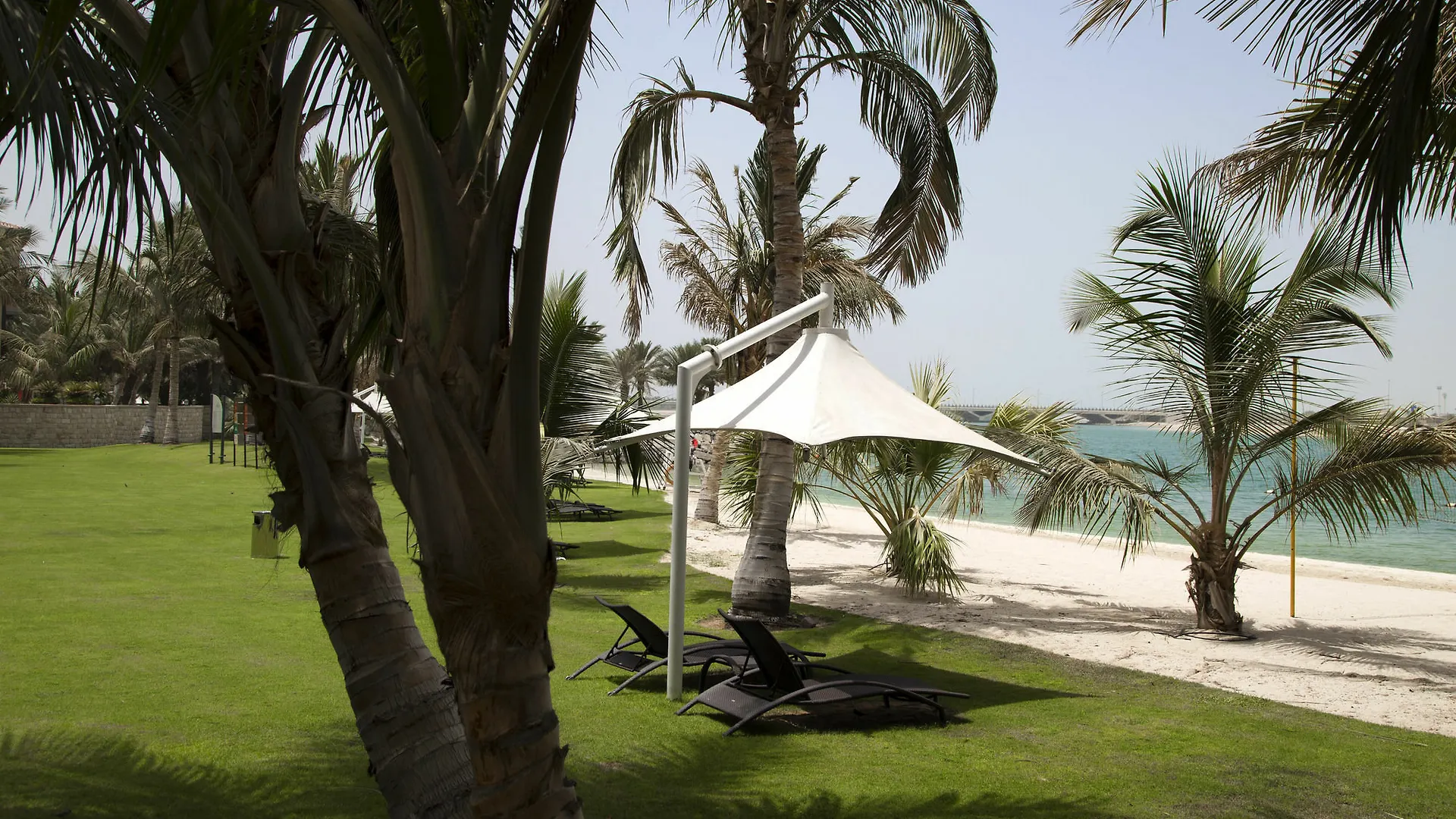 Aparthotel Shangri-La Hotel Apartments Qaryat Al Beri Abu Dhabi
