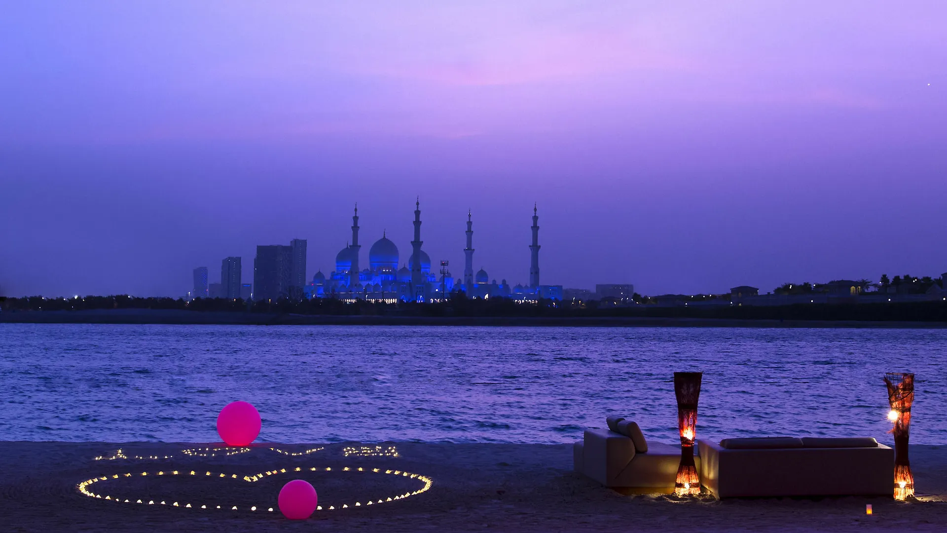 Shangri-La Hotel Apartments Qaryat Al Beri Abu Dhabi 5*,